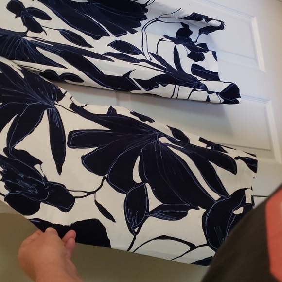 Lafayette 148 New York Dalton Wide Leg Pants - Picture 3 of 14